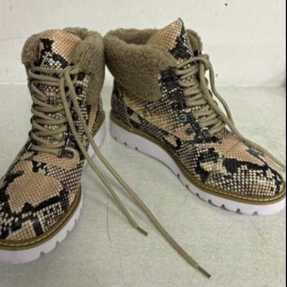 NEW Aerosoles Womens Celebrity Fashion Snakeskin Fur-lined boot Sz 7.5 - Picture 1 of 3